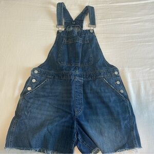 Women’s GAP Shorts Overalls Raw Hem